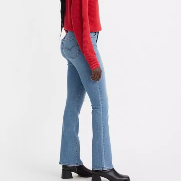 Levi’s 725 High Rise Bootcut Women’s Jeans- NWT - Picture 2 of 5